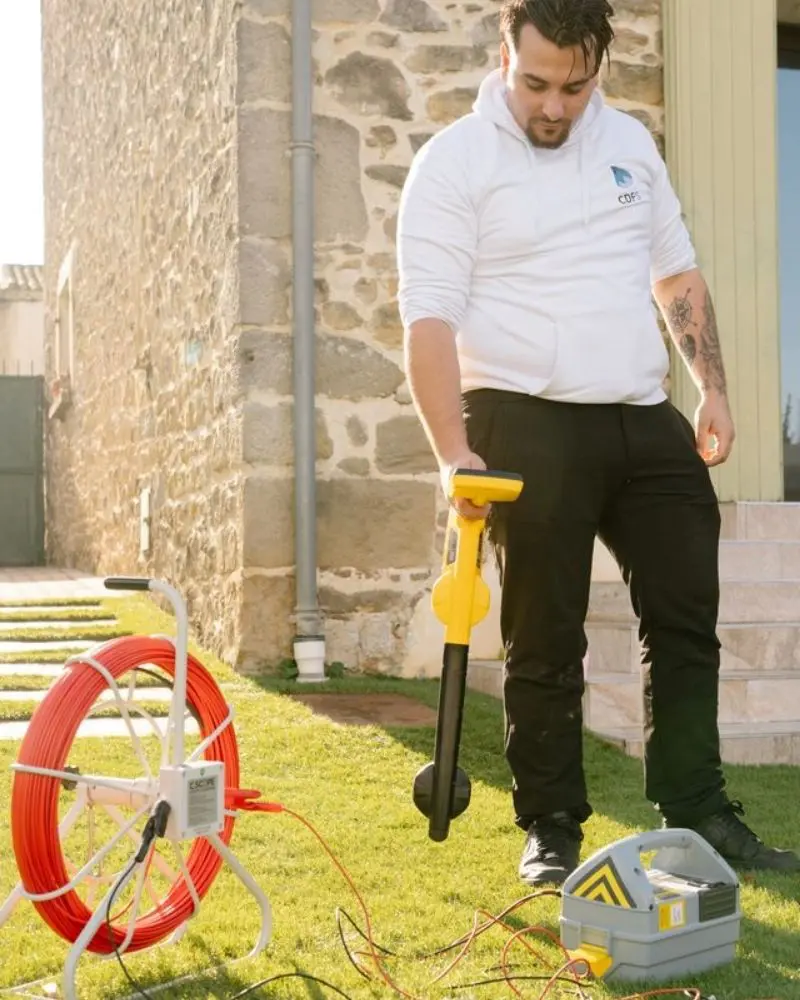 Agence M Com Marseille CDF CHERCHEUR DE FUITE SUD (4)